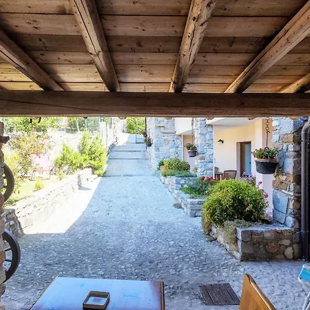Casa Rita 4 - Di Garda Lägenhet *